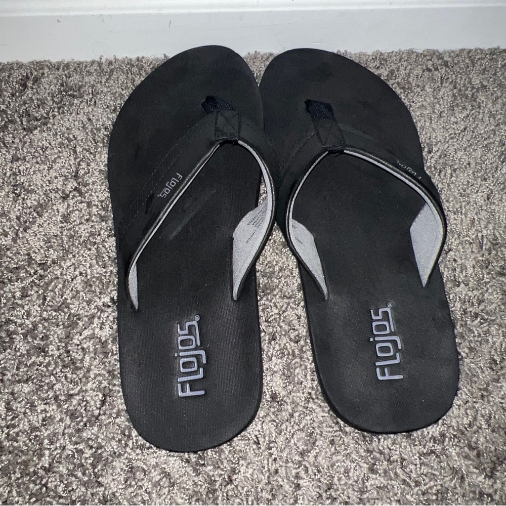 Flojos Men's Memory Foam Comfort Flip Flop Thong Sandals - Black